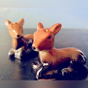 NWOT Deer Salt and Pepper Shaker Set
